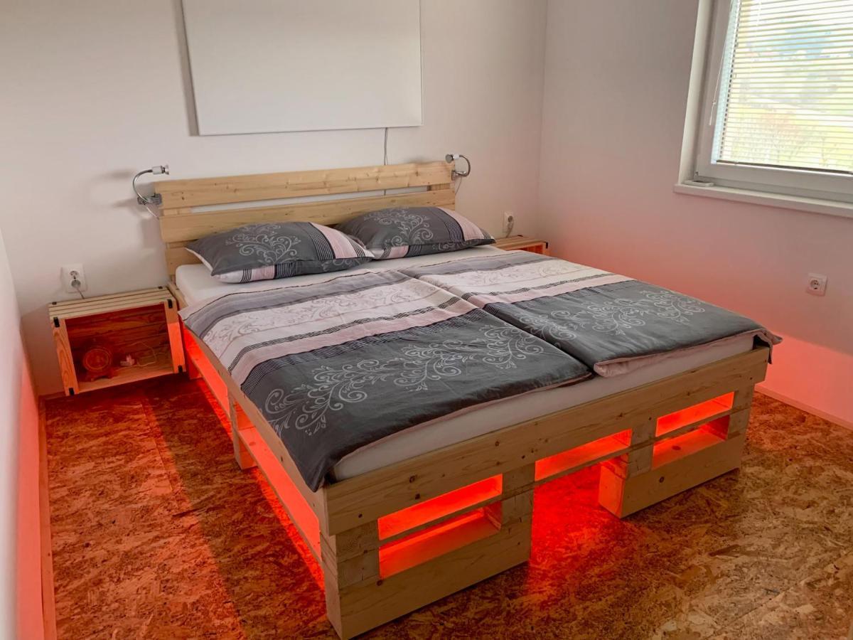 Holiday House Zlacka Gorca Pristava pri Mestinju Dış mekan fotoğraf