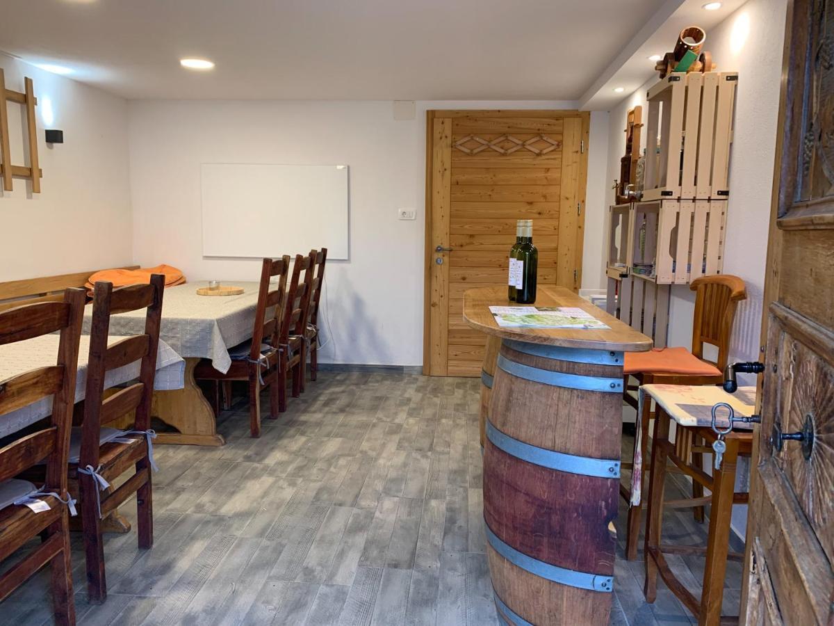 Holiday House Zlacka Gorca Pristava pri Mestinju Dış mekan fotoğraf